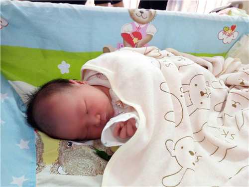 杭州助孕生龙凤胎多少钱 杭州邵逸夫医院做三代试管婴儿有什么条件 ‘三个月